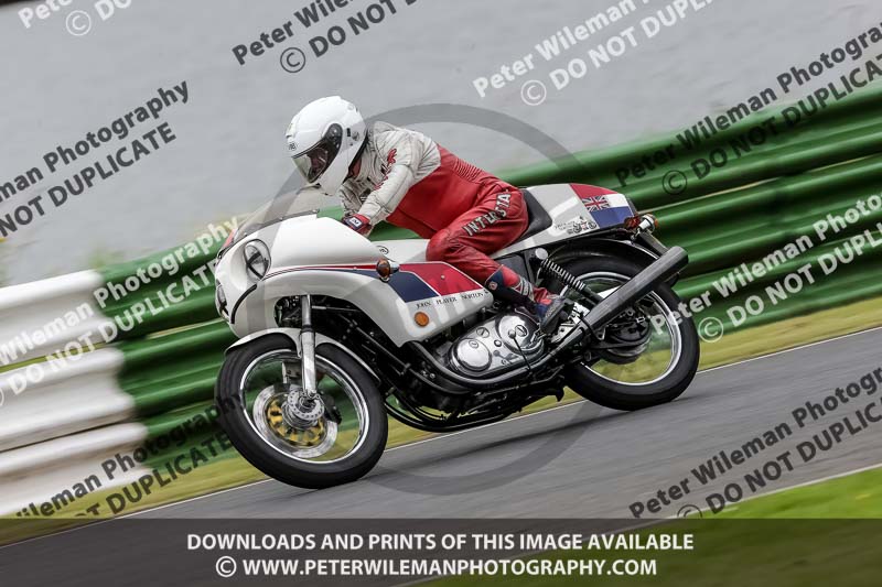 Vintage motorcycle club;eventdigitalimages;mallory park;mallory park trackday photographs;no limits trackdays;peter wileman photography;trackday digital images;trackday photos;vmcc festival 1000 bikes photographs